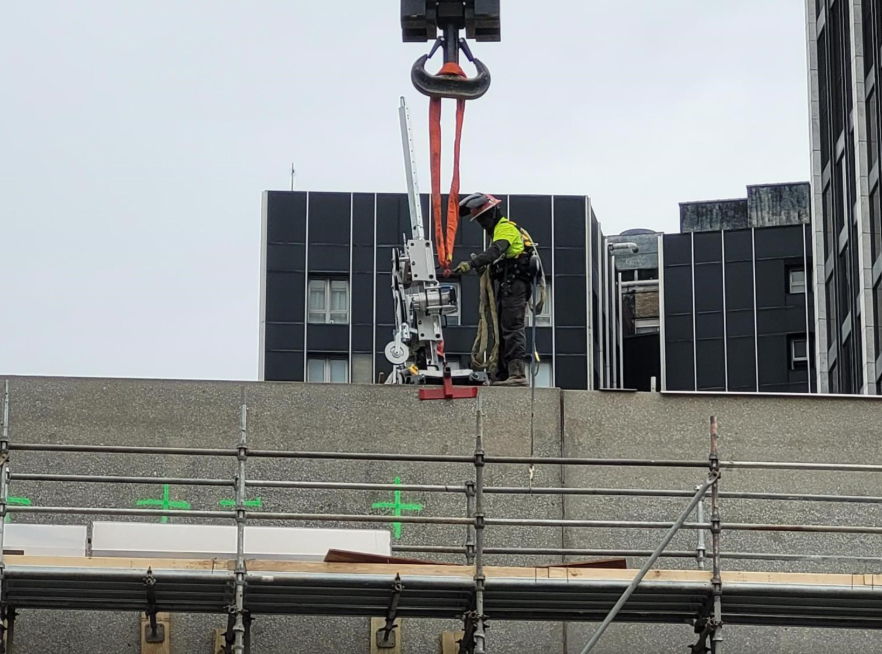 crane-roof2